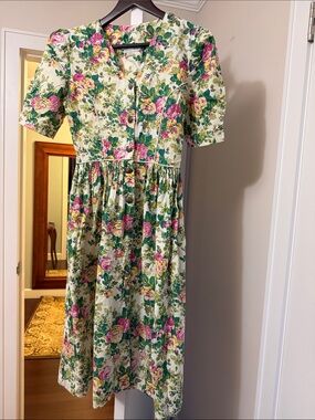 Betsy's Things rayon Blend Women's Ivory Floral Button Front Midi dress Size:7/8